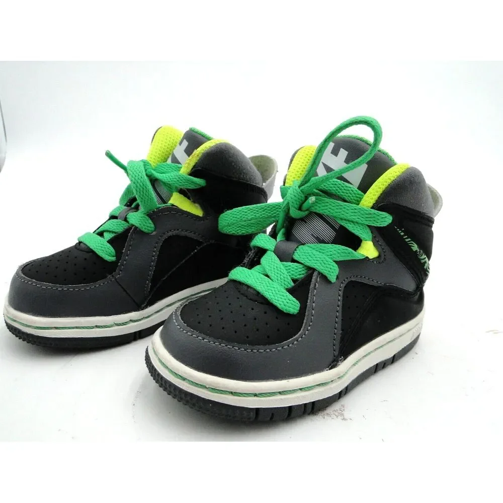 Nike court invader